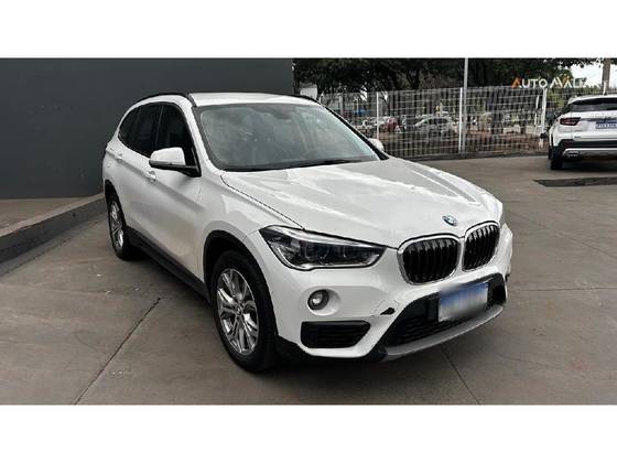 BMW X1 2.0 16V TURBO ACTIVEFLEX SDRIVE20I 4P AUTOMÁTICO